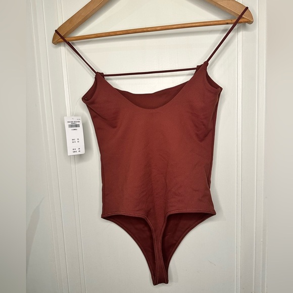 Abercrombie & Fitch NWT Soft A&F Collection XS body suit - Picture 5 of 9